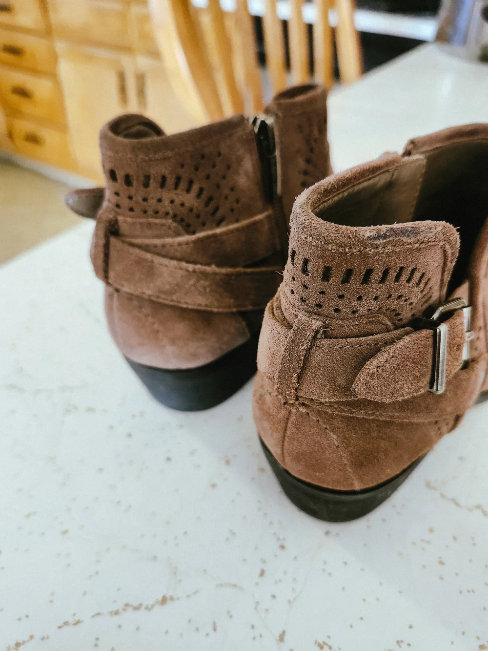 Vince Camuto Prakata Brown Suede Booties Perforated Side Zip Ankle Boots 7.5